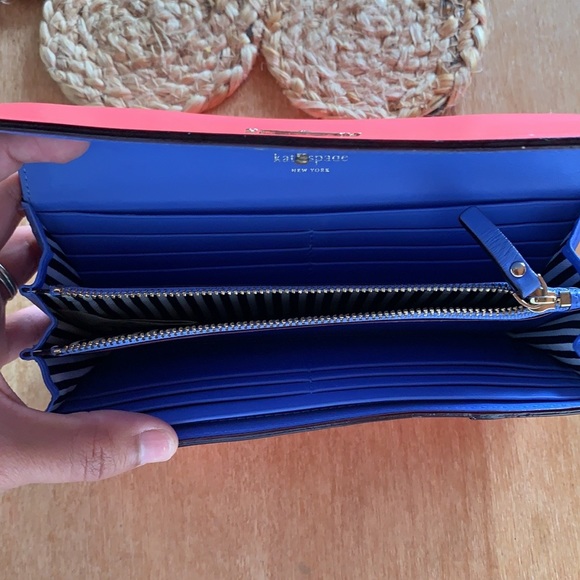 Kate Spade wallet ♠️ - Picture 3 of 4